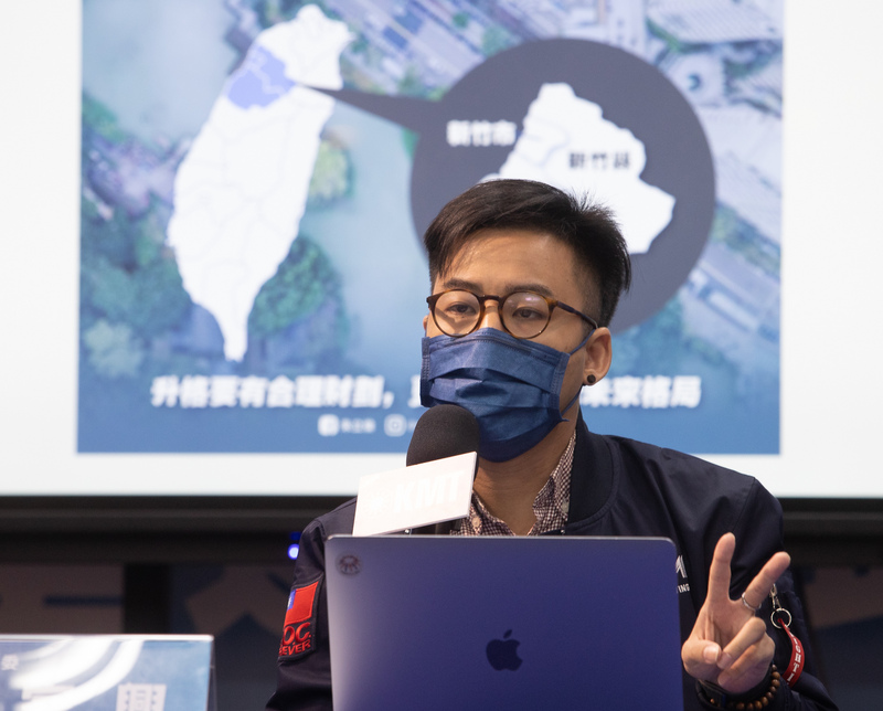 國民黨文傳會副主委林家興表示，季麟連是以個人身分受邀參加活動，到場才知道主辦單位，簡單致意後離開。(圖：中央社)