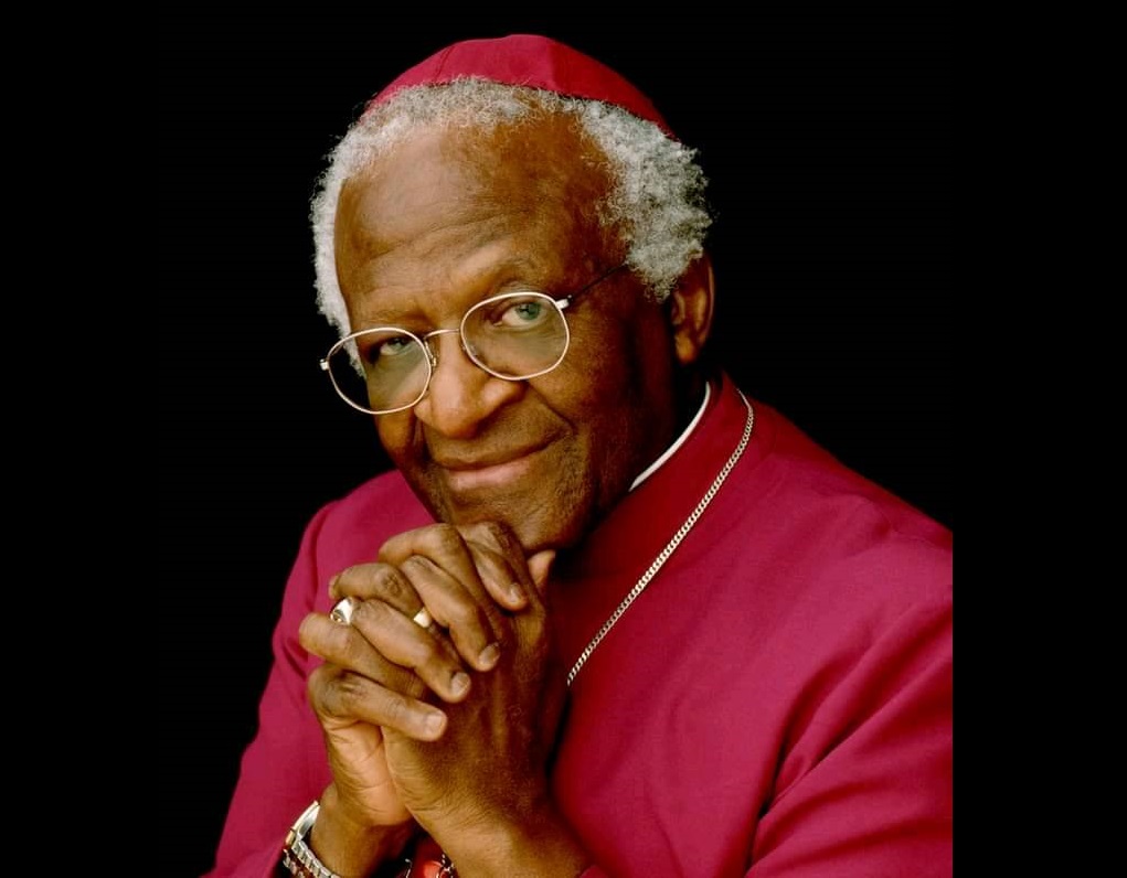 1984年諾貝爾和平獎得主、以反抗白人少數統治聞名的聖公會大主教屠圖26日與世長辭，享耆壽90歲。(圖取自臉書)