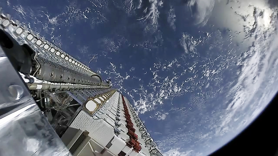 SpaceX 星鏈衛星。(圖：維基百科)