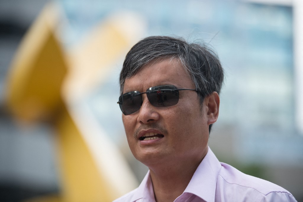 流亡美國的中國盲人維權律師陳光誠表示，如果還不能認清中共反對憲政法治和民主自由等現代文明的邪惡本性，那就真應該懷疑自己的智商了。 (AFP)