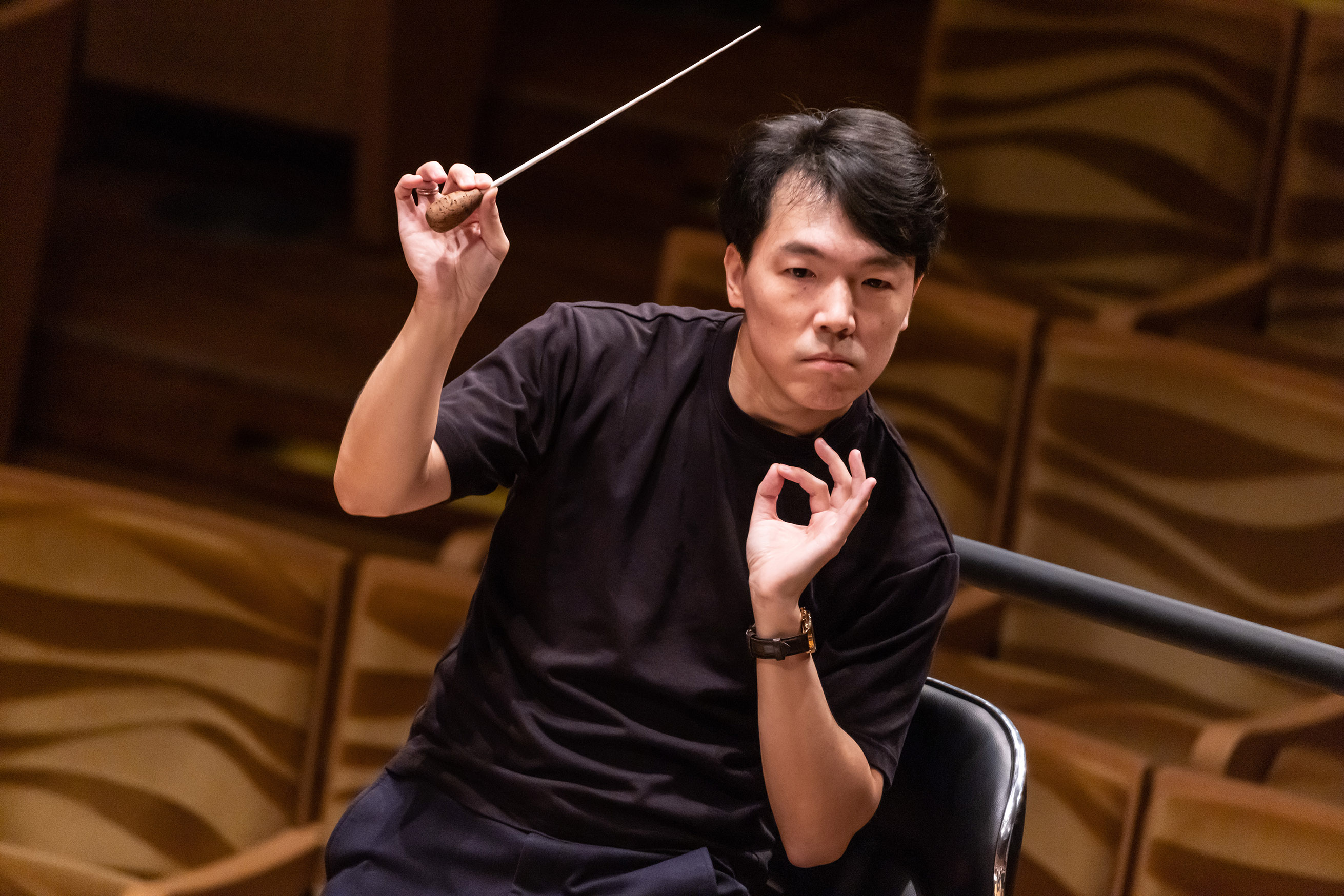 現任澳門國際音樂節節目總監廖國敏將領軍國立台灣交響樂團，於台灣首演馬勒第十號交響曲庫克完整版。(國台交提供)