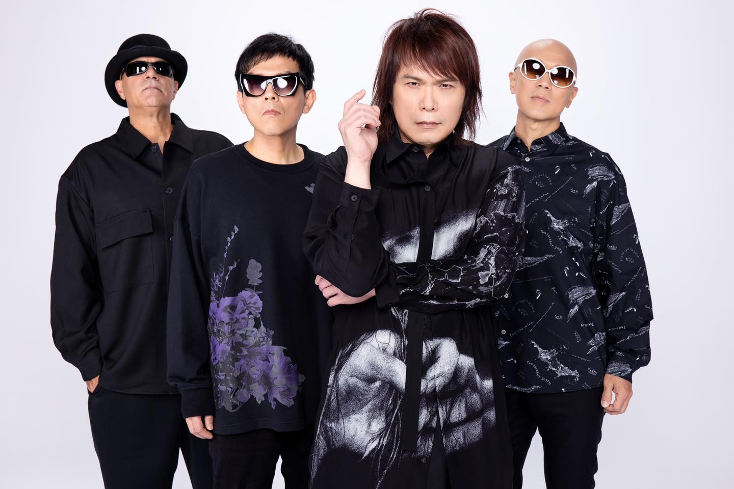 搖滾歌手伍佰宣布將於今年6月於台北流行音樂中心演出全新搖滾音樂劇《成功之路》，作為伍佰＆China Blue成軍30週年之際送給粉絲們的特別鉅獻！(太空彈劇團提供)