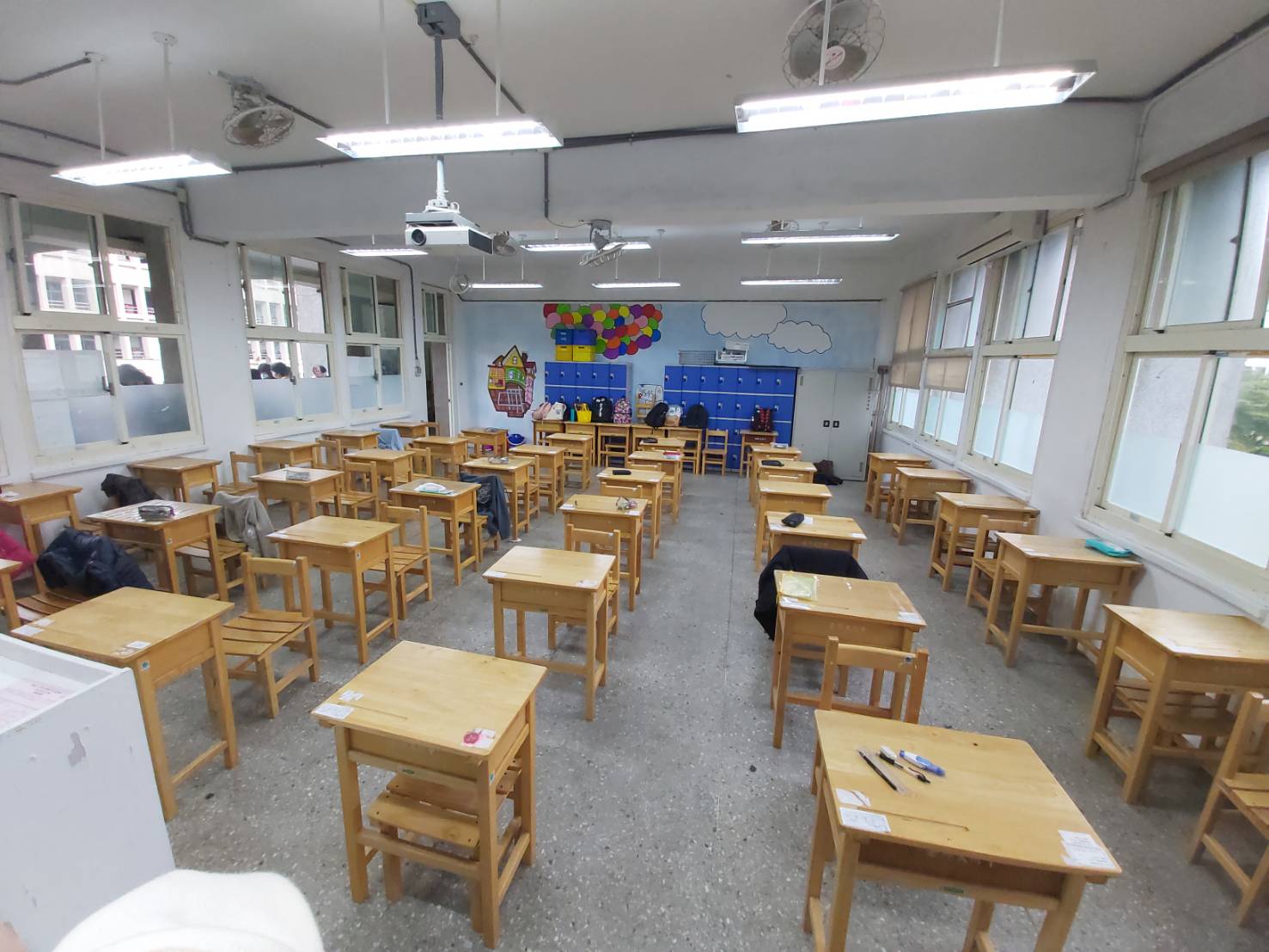 今年學測試場都有加強清消。(大考中心提供)