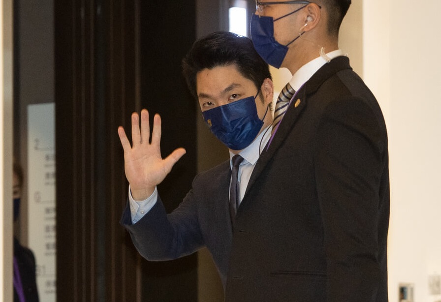 經國七海文化園區暨蔣經國總統圖書館22日舉行開幕典禮，國民黨立委蔣萬安（後）出席。 (圖：中央社)