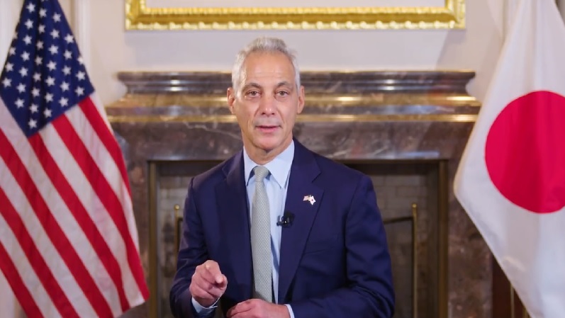 美國駐日大使易曼紐（Rahm Emanuel）撇遭禁言傳聞，繼續貼文諷刺中國。 (圖:推特)