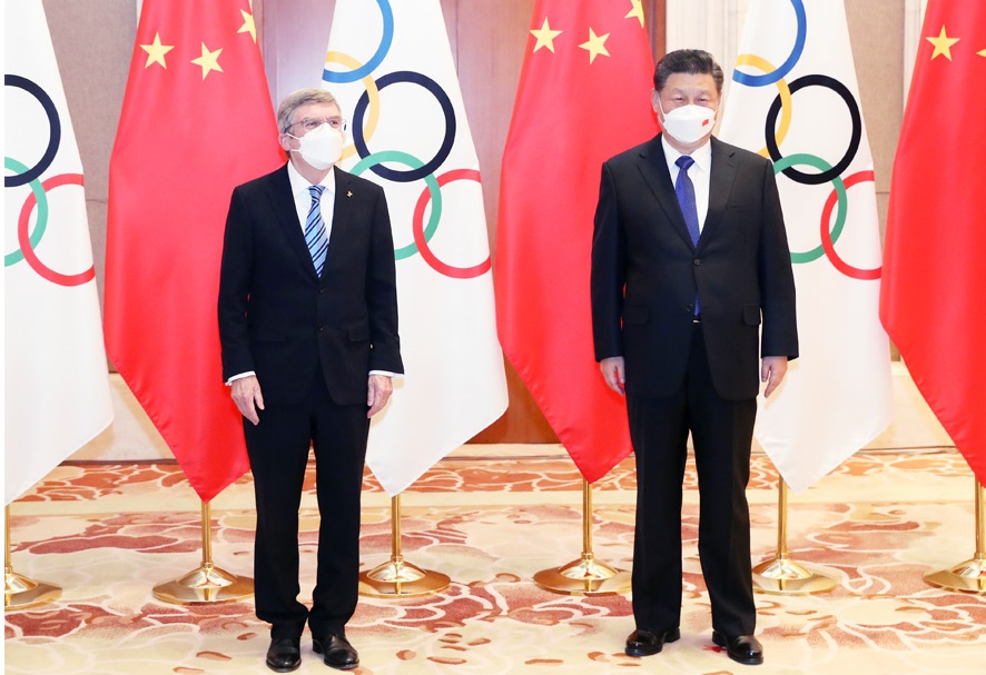中國國家主席習近平25日會晤國際奧會主席巴赫（Thomas Bach）。(圖:中國政府網)