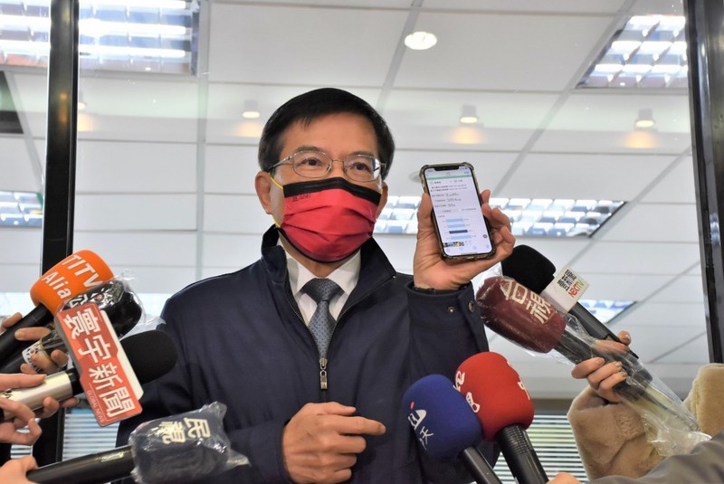 交通部長王國材22日表示，會在這會期送台鐵公司化條例草案進立法院，希望2024年1月掛牌運作。(圖：中央社)