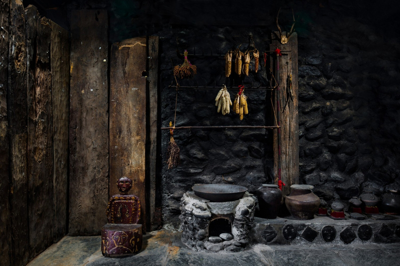 屏東縣三地門鄉巴格達外文化藝術協會以「會呼吸的排灣族石板屋」榮獲2022巴黎設計獎銀獎。(圖：中央社)