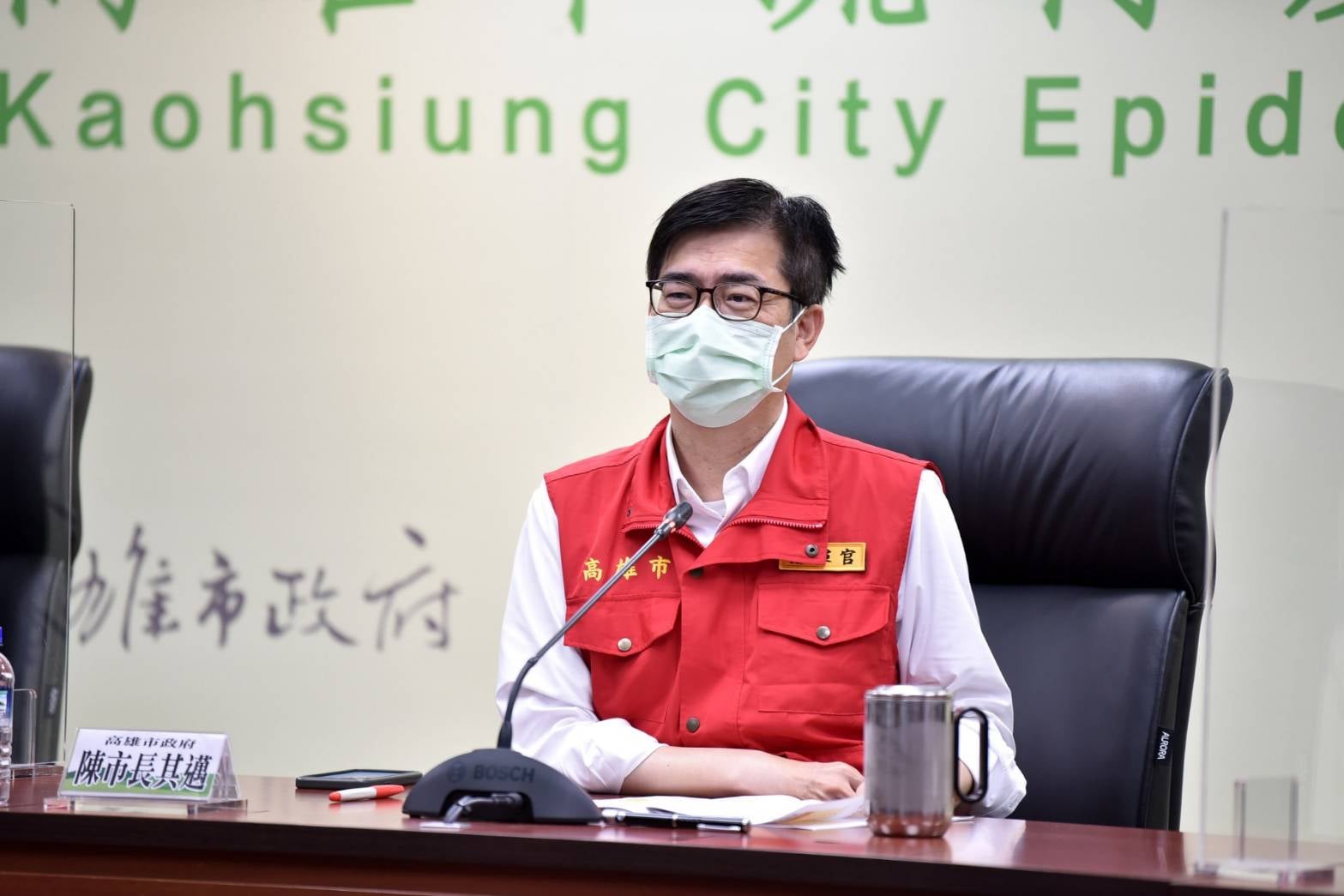 高雄市長陳其邁表示，高市府已掌握該名司機的乘客名單，也都有陸續到檢。（圖：高雄市府提供）