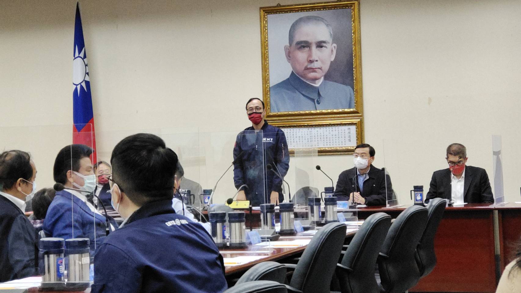 國民黨中常會通過擴大青年參選六都市議員特別辦法，擴大提名新人參選，且提高青年與新人初選民調加成比例。(王韋婷攝)