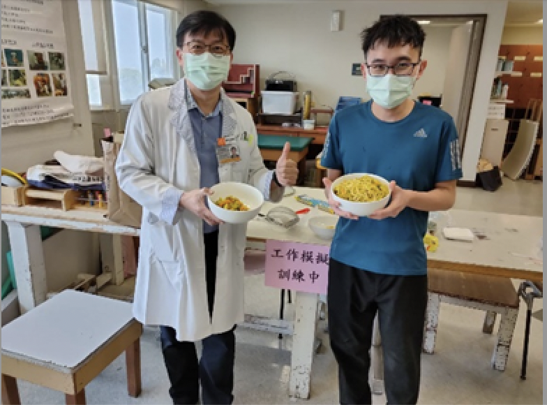 楊先生經職能復健服務，於災變後8個月順利重返職場。(勞動部提供)