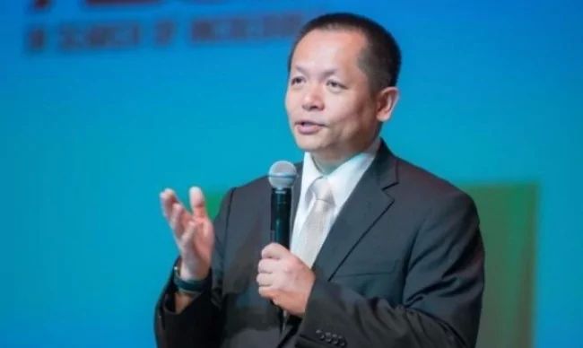 中華民國駐巴西代表張崇哲接受當地媒體採訪。 (圖:翻拍畫面)