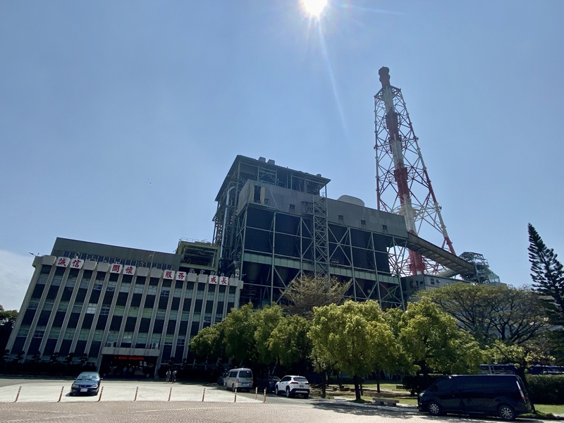 興達發電廠3日人為疏失造成全台大停電，影響549萬戶，損失超過百億，工總將提能源政策建言。圖為興達發電廠內一景。(圖：中央社)