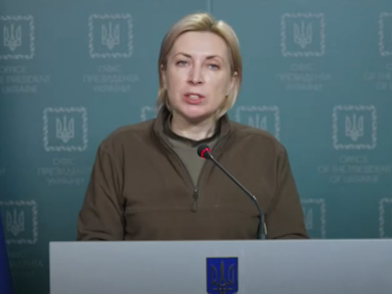 烏克蘭副總理韋列舒克表示，烏克蘭數個城鎮和村莊外的人道走廊將於12日開放，以便平民離開，其中包括被圍困的南部港口城市馬立波。(圖擷自YouTube)