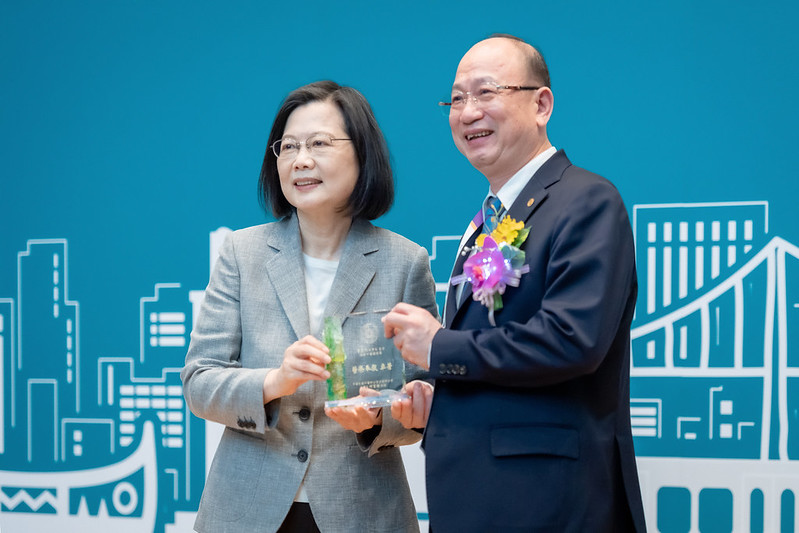 總統：建構中醫醫療照顧體系 助優質中藥製劑行銷國際(圖 總統府提供)