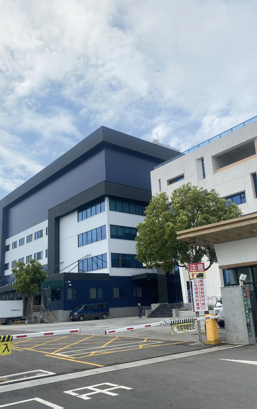 彰化縣菇類生產合作社外銷美國的金針菇被驗出李斯特菌，彰化縣衛生局22日指出，該批產品來自台中尚旺農場，由農場收購台中、彰化及雲林生產的金針菇，已要求合作社先暫停出貨。(圖：中央社)
