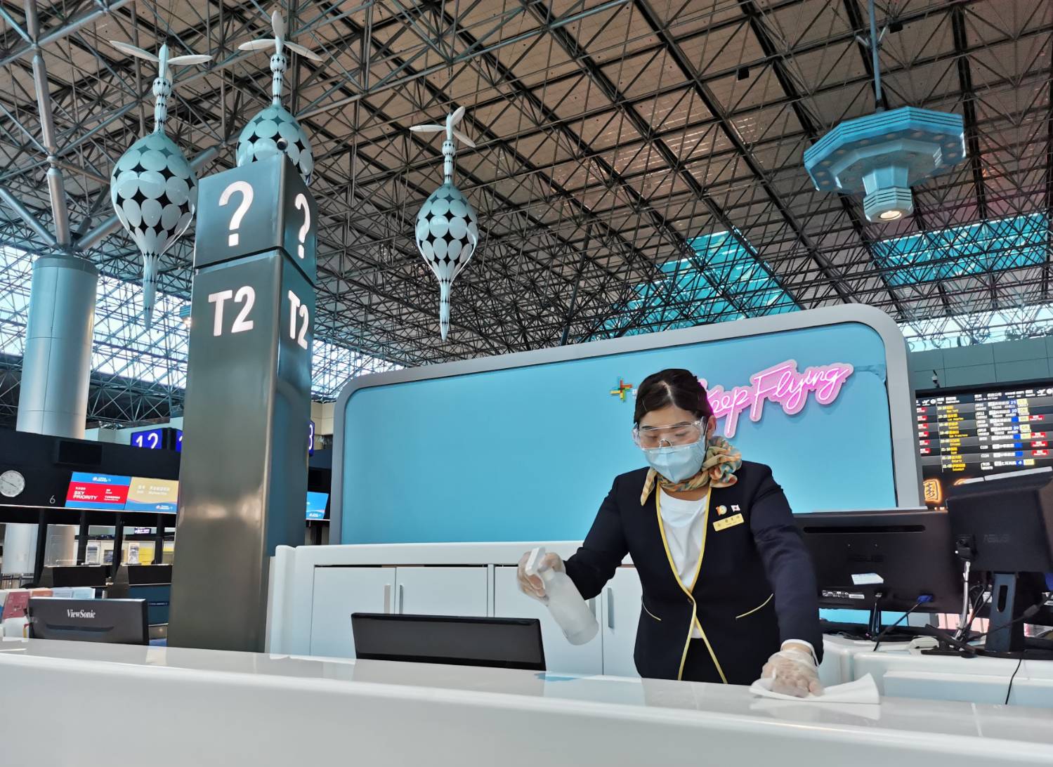 桃園機場公司各項防疫措施以旅客健康為優先，打造安心機場環境。(桃園機場公司提供)