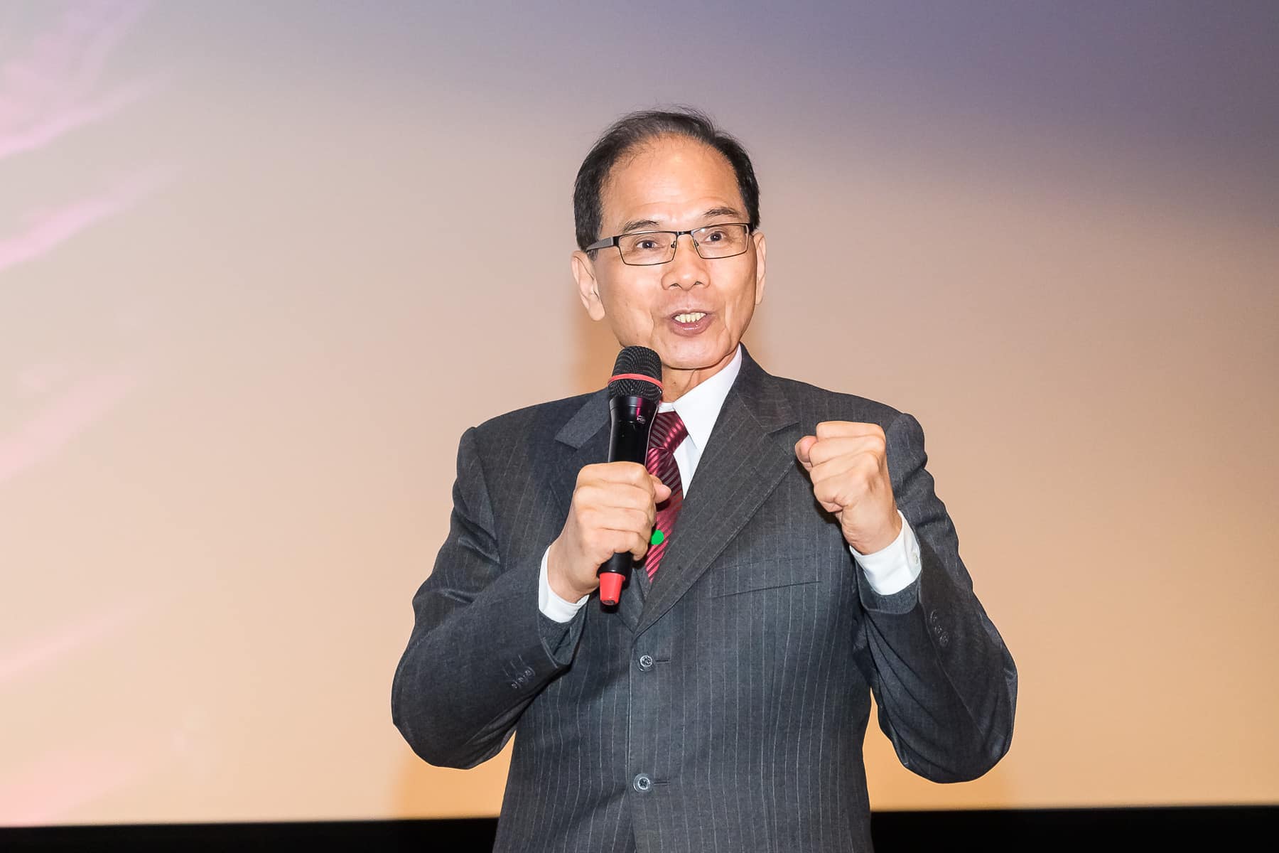 立法院長游錫堃表示，各黨都曾經說過支持「18歲公民權」入憲，相關民法等法律都已修正，單單憲法沒有修改，有點為德不卒，呼籲各黨團努力至少讓「18歲公民權」能夠通過。(圖：游錫堃臉書)