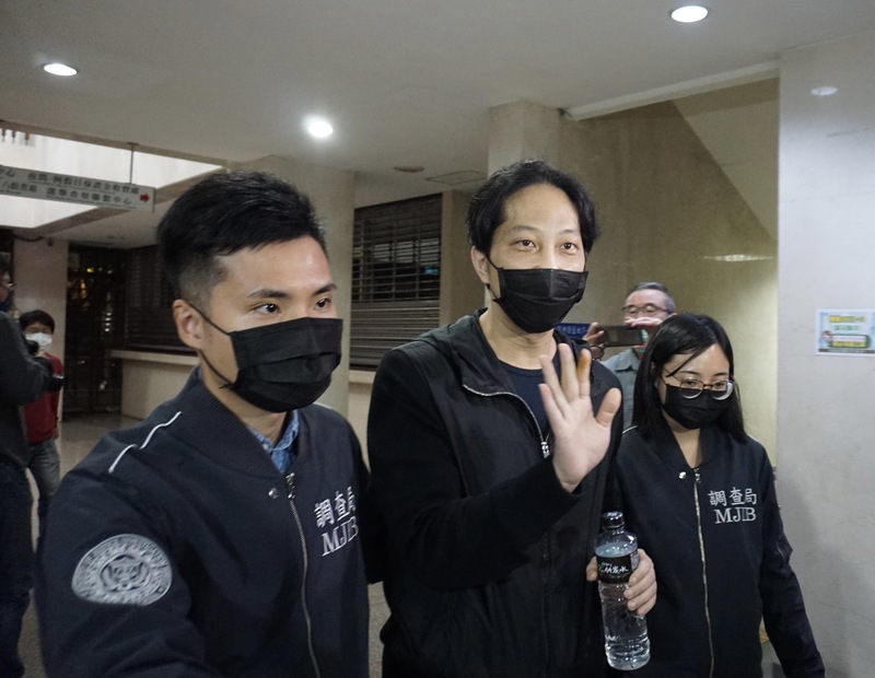 街口集團執行長胡亦嘉及莊姓妻子等人涉嫌辦理基金配售時，未公平配售投資人，獲取不法所得初估約新台幣9000萬元。 (圖：中央社)