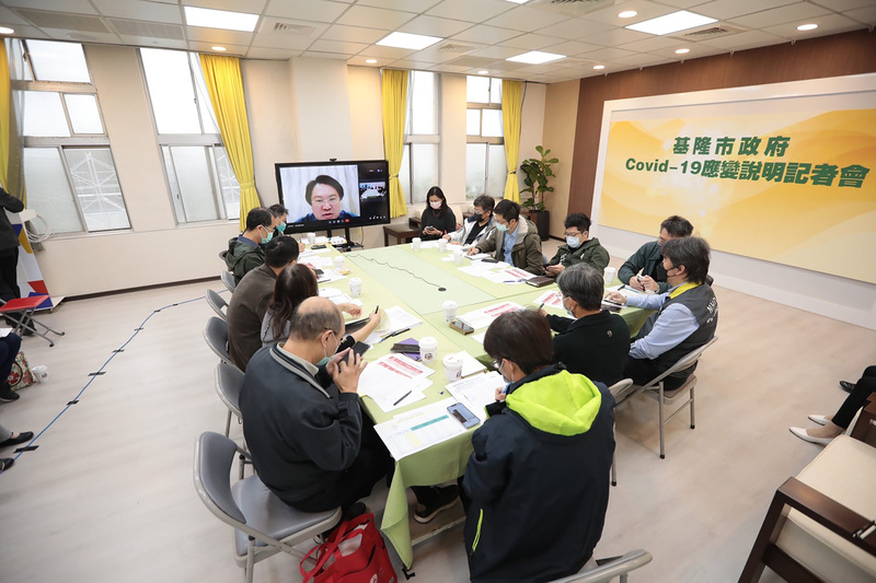 基隆市長林右昌表示，清明連假期間市府各機關單位與區公所都成立疫情應變中心，所有正副首長都需待命，隨時因應疫情變化（資料照片／基隆市政府提供）