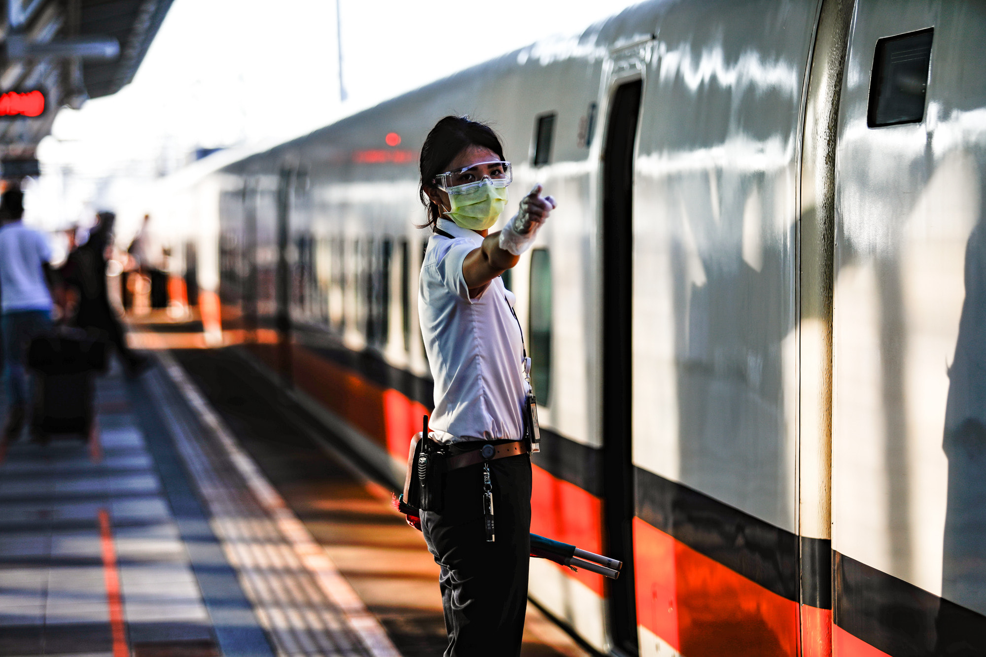 台灣高鐵18日表示，共有12班次營運列車在地震發生時暫時停車。(圖：台灣高鐵臉書)