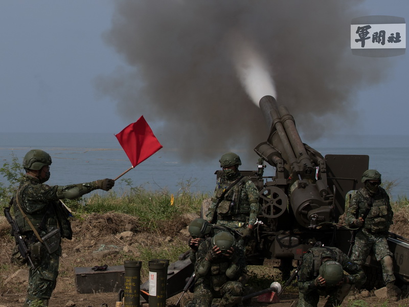 今年漢光38號將在5月舉行全民防衛作戰圖上兵棋推演，7月進行實兵演習；圖為去年漢光37號實兵操演 (資料照，軍聞社提供)