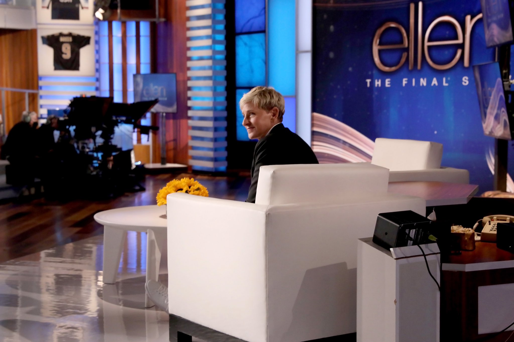 艾倫狄珍妮絲（Ellen DeGeneres）錄完節目最後1集。 (圖:艾倫推特)