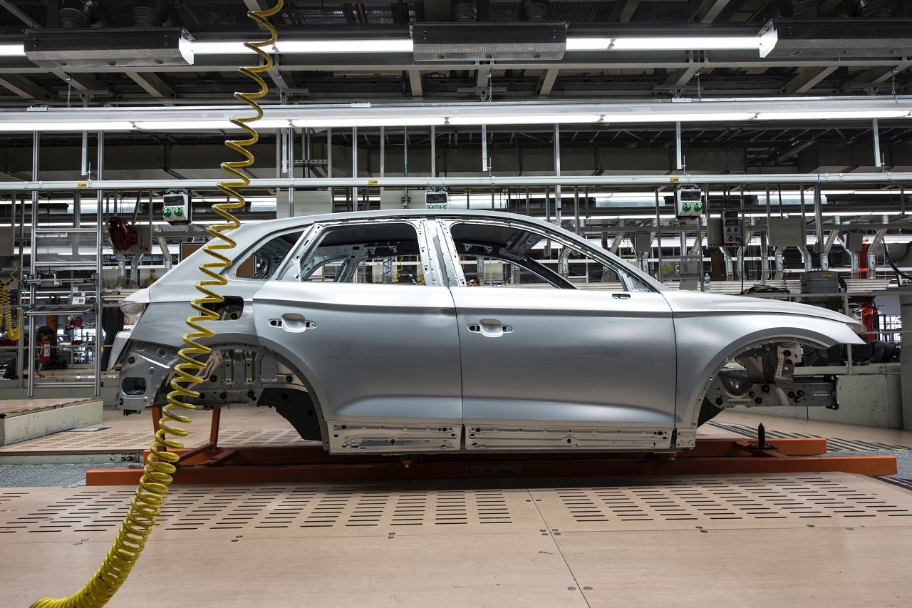 俄羅斯汽車製造商曾向伊朗零件製造商詢問有關採購事宜。(圖：unsplash)