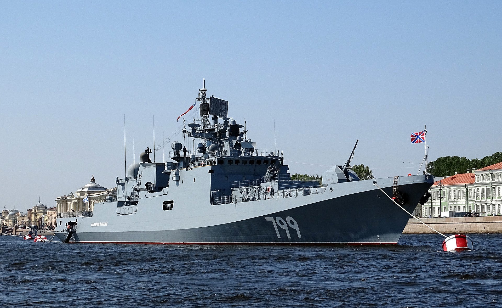 再傳俄羅斯艦艇遭烏軍飛彈擊中，但官方尚未證實是哪一艘艦艇。圖為俄軍馬卡洛夫海軍上將號(Admiral Makarov)巡防艦。(Twitter/@AlexKhrebet）