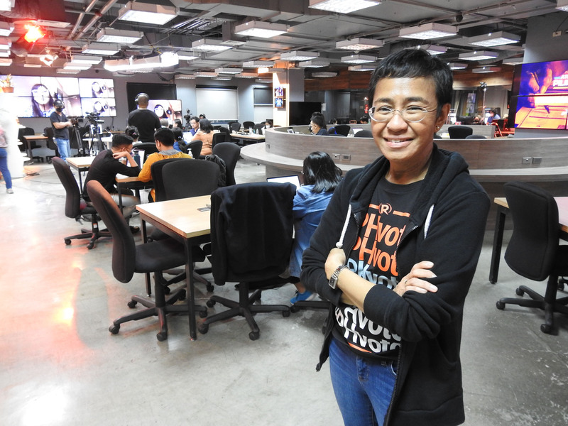 諾貝爾和平獎得主瑞薩8日在新聞網站Rappler辦公室接受中央社專訪表示，菲律賓總統候選人小馬可仕選前操控社群媒體，迴避傳統媒體監督，菲律賓媒體的未來恐怕危在旦夕。 (圖：中央社)