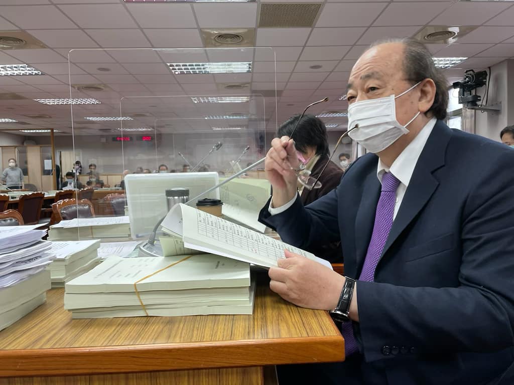 柯建銘表示「促轉」及「嚴懲中國經濟間諜」對台灣現況有其急迫性。（圖：柯建銘臉書）