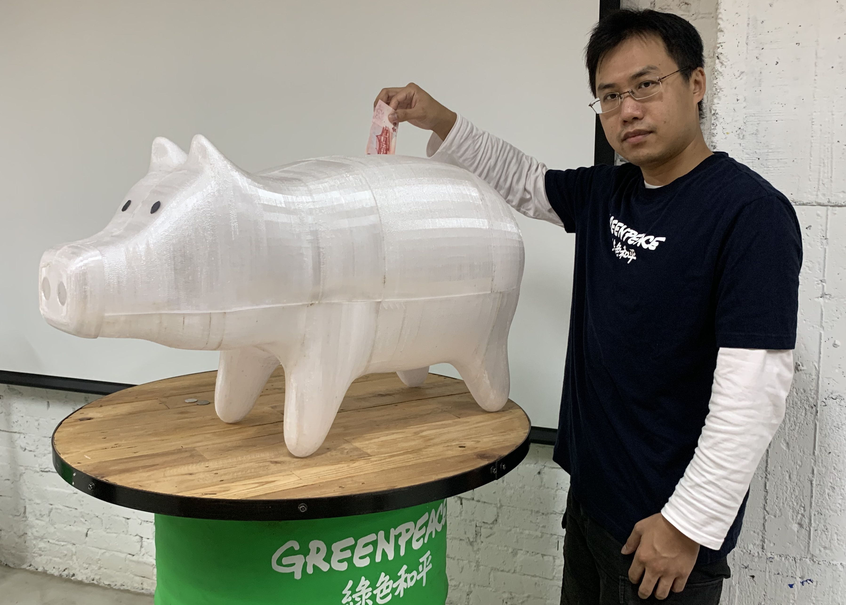 綠色和平氣候與能源主任洪昇邦表示，國發會將如此低標準的短期減碳目標視為台灣淨零關鍵戰略的一部分是非常不負責任的作法。(綠色和平提供)