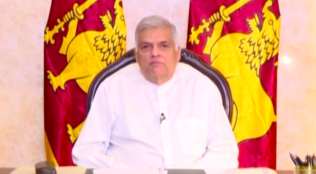 斯里蘭卡代理總統威克瑞米辛赫(Ranil Wickremesinghe)發表電視演說，表示已命令軍事指揮官和警察局長採取必要措施，以恢復秩序。(FB/@Ranil Wickremesinghe)