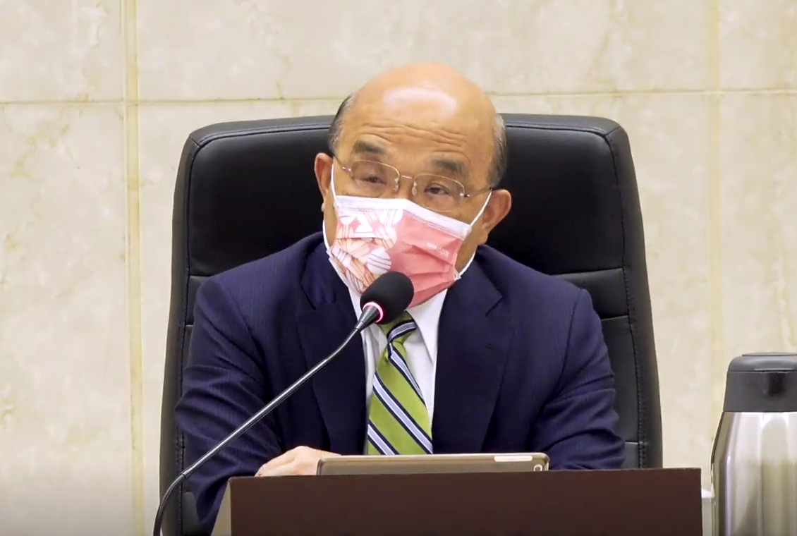 行政院長蘇貞昌(圖)責成指揮中心規劃入境人數總量酌量開放。(圖擷自蘇貞昌臉書)