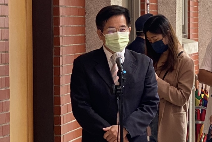 教育部長潘文忠表示，9月起學校不得強制學生制服繡姓名，也不能有性別差異。(教育部提供)