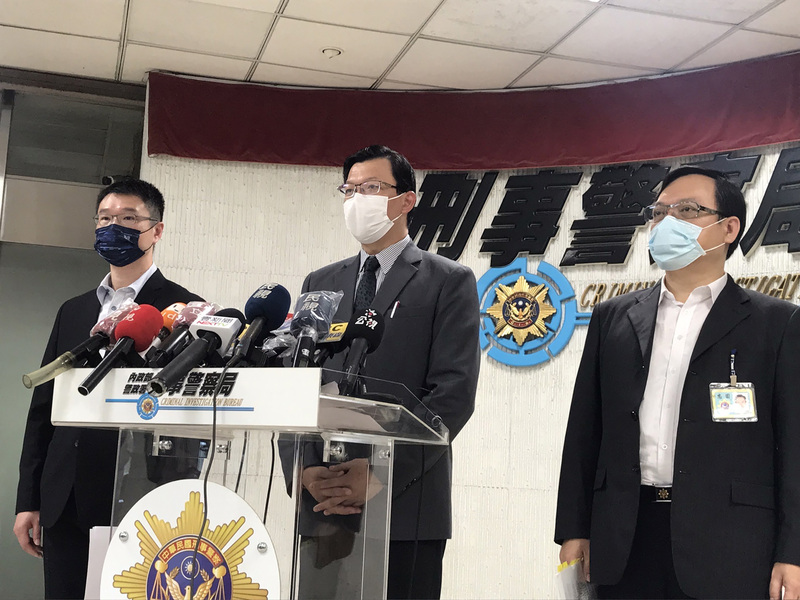 警政署刑事警察局副局長黃家琦（中）表示，有關媒體報導不排除約談藝人郭彥均，已注意相關輿情，對於所謂約談郭姓藝人目前並無此規劃，也尚未有任何偵查動作。 (圖：中央社)
