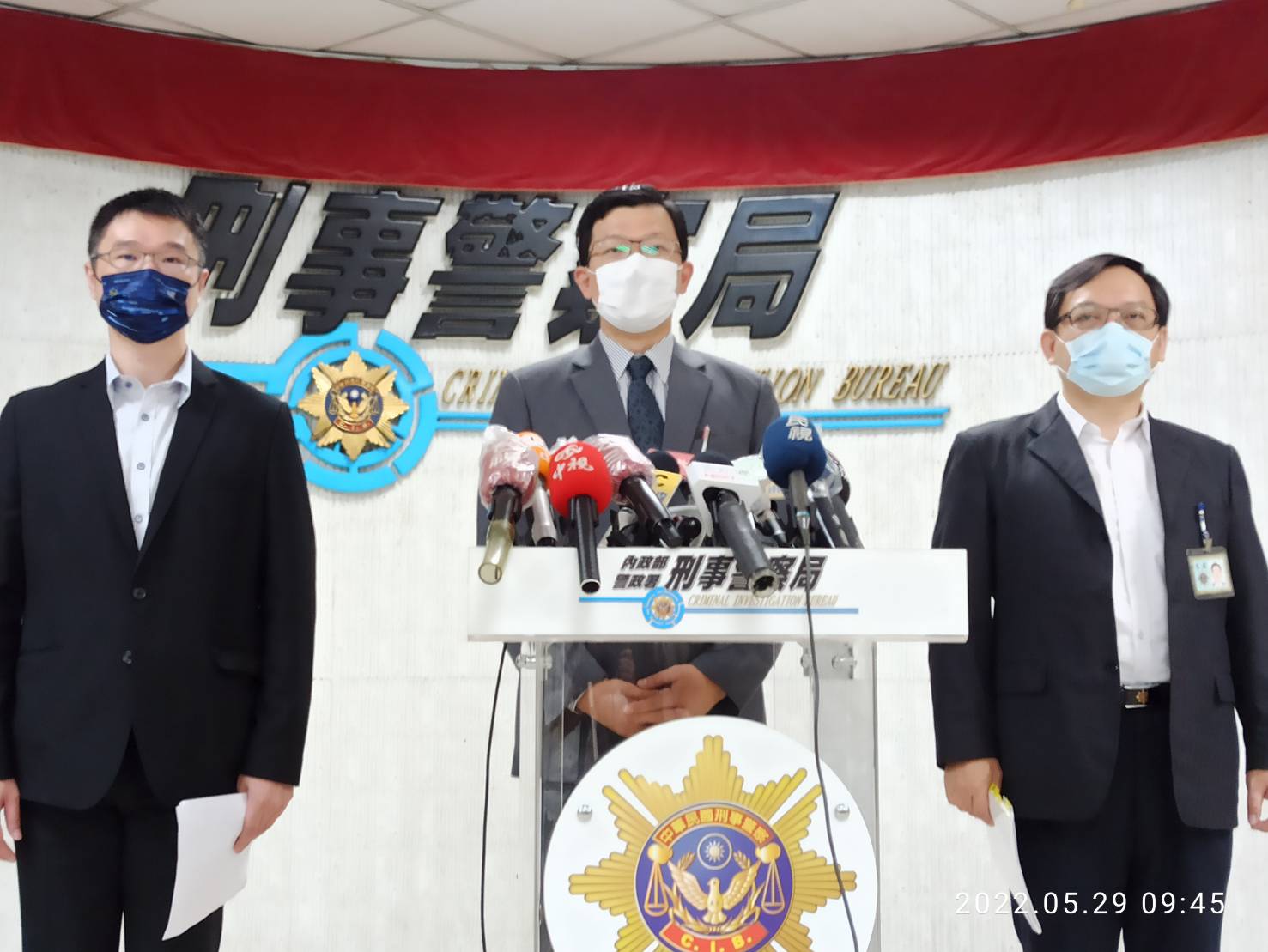 警政署刑事局副局長黃家琦強調，針對網路假訊息正在進行輿情蒐集。(刑事局提供)