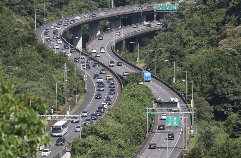 高公局預估國5易塞車時段可能從上午9時到晚上8時，長達11小時。(圖：中央社)