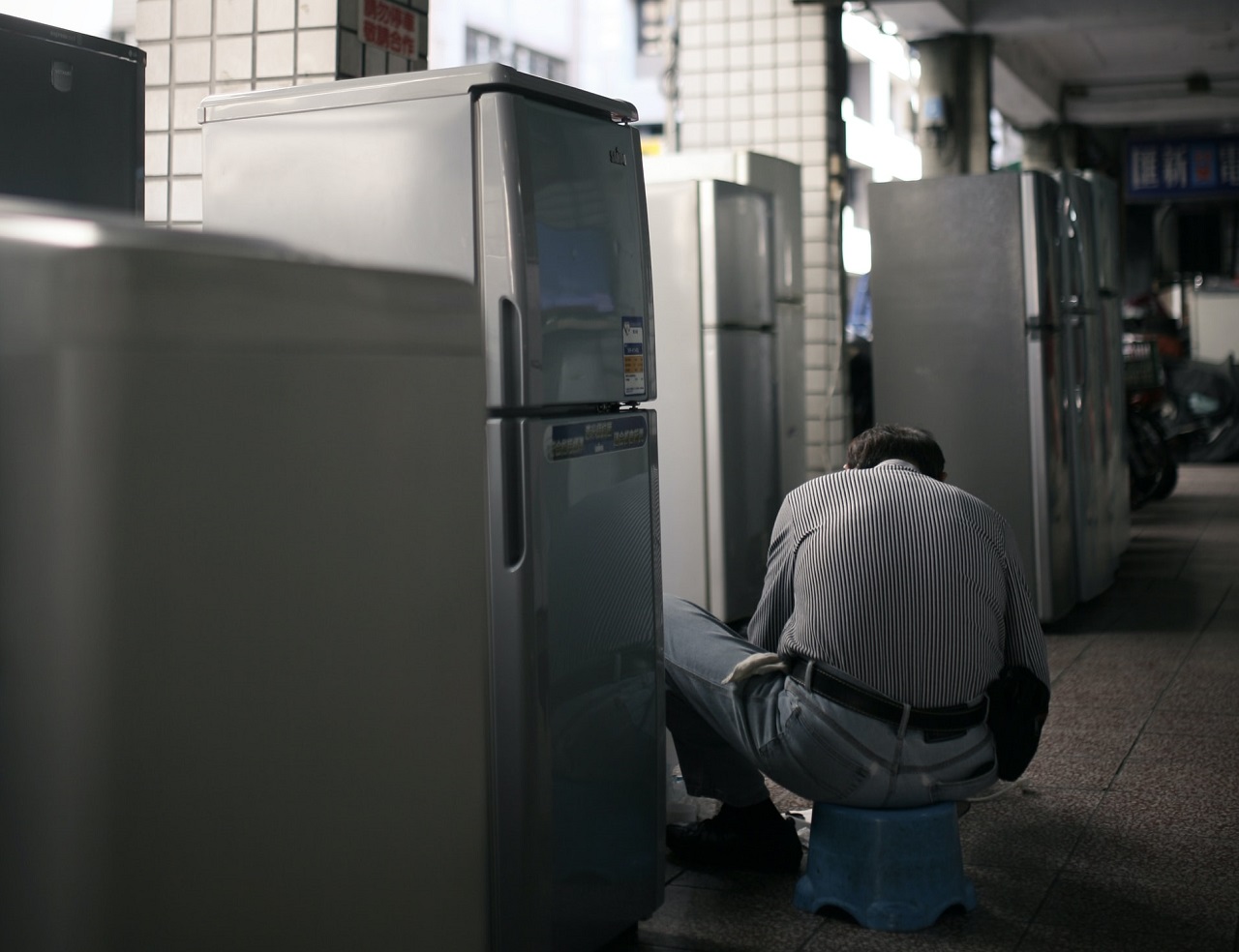 明年起，住家汰換冷氣、冰箱，政府將補助每台新台幣3000元。(圖：unsplash)