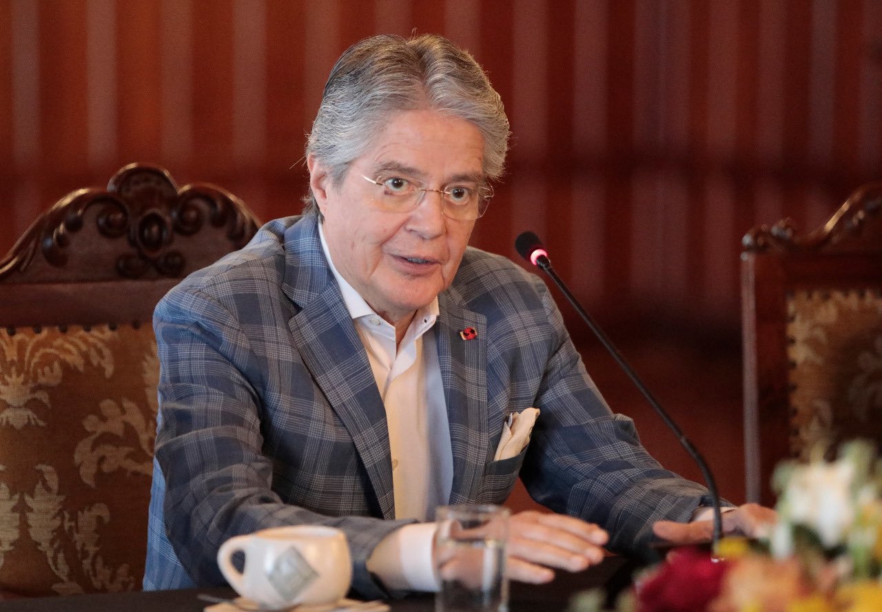 厄瓜多總統拉梭(Guillermo Lasso)17日晚上宣佈，3個省進入緊急狀態。 (圖:拉梭推特)