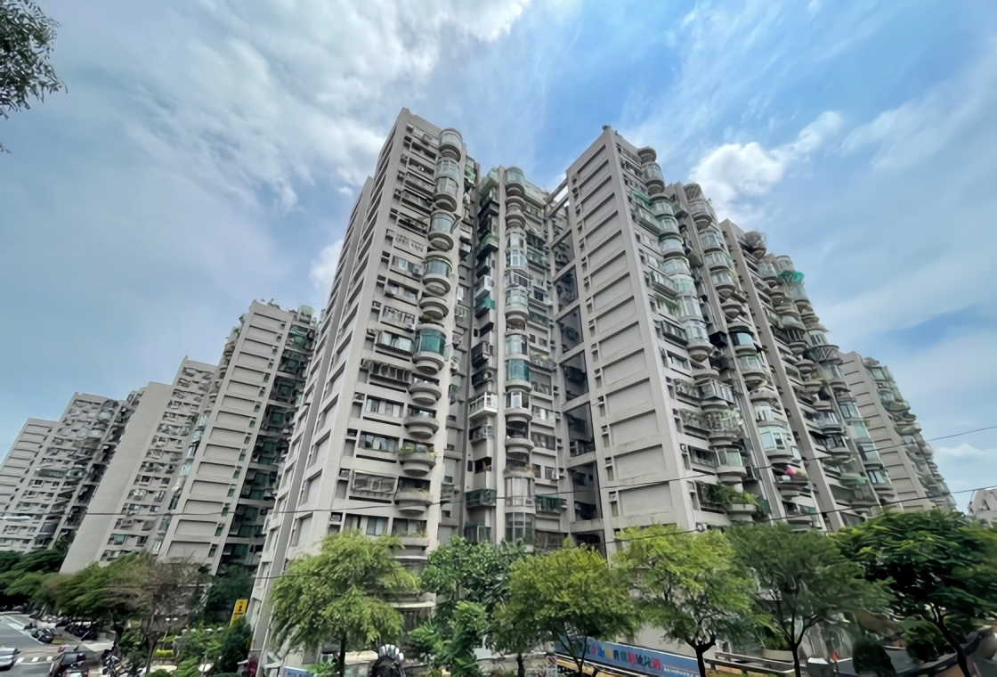 房仲業者預期今年房市將呈現量縮價平格局。(資料照/沈聰榮 攝)