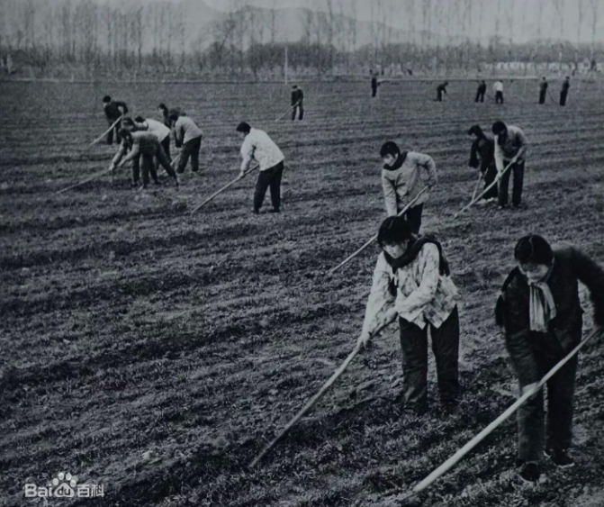 中共文革時期的生產大隊。（圖:百度百科)