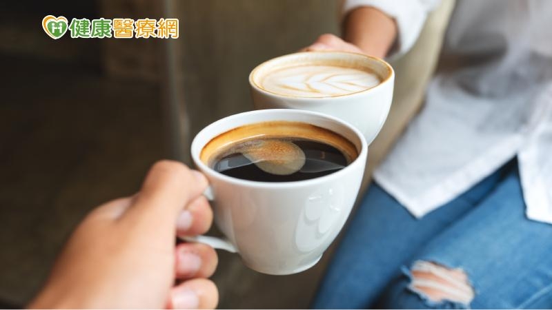 咖啡接觸胃內壁，會觸發神經系統或荷爾蒙反應，從而導致結腸開始啟動收縮，將糞便移向直腸，就會出現排便的衝動。(圖：健康醫療網 提供)