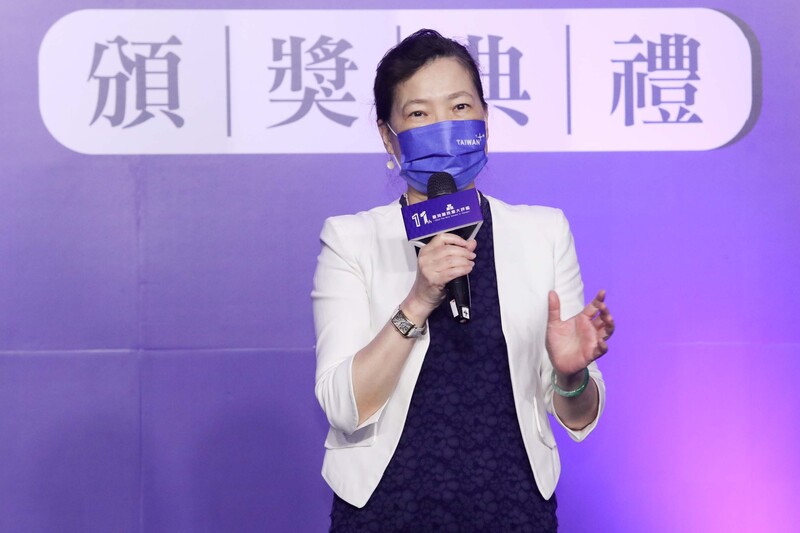 經濟部重申，電價調整是全球共同課題，相對競爭對手國電價漲勢不低於台灣，且調漲後台灣電價仍是全球數一數二低，台灣產業仍可維持相對競爭優勢。圖為經濟部長王美花。 (圖：中央社)