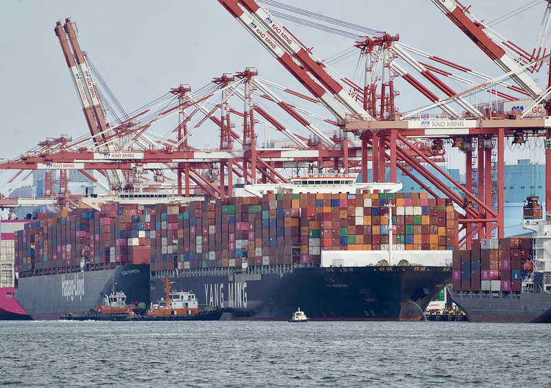 財政部公布6月出口金額為422億美元，年增15.2%，締造連24紅，續寫史上正成長次長週期。(圖：中央社)
