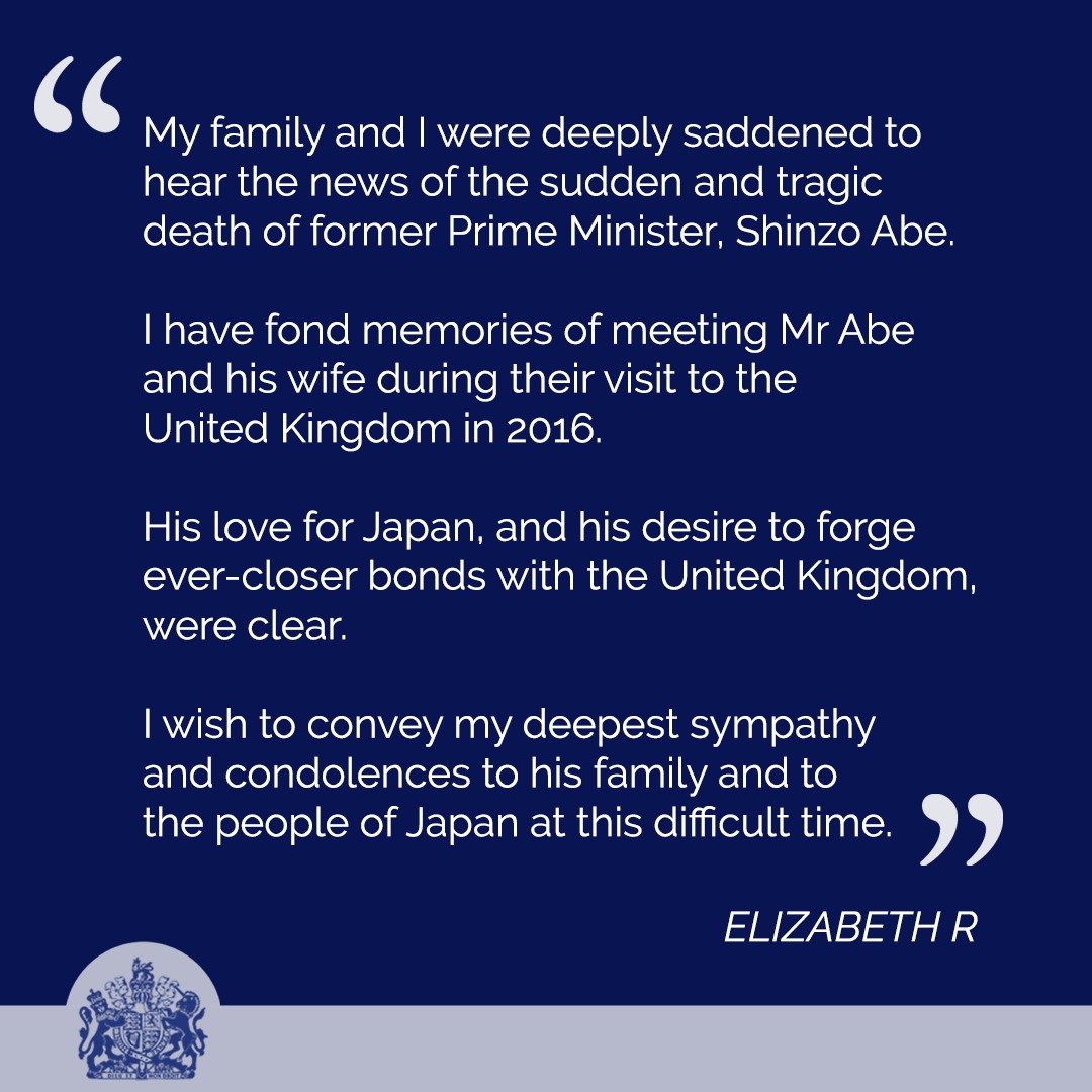 日本前首相安倍晉三遭到刺殺，英國女王伊莉莎白二世發給日皇德仁哀悼電文。(The Royal Family 臉書)