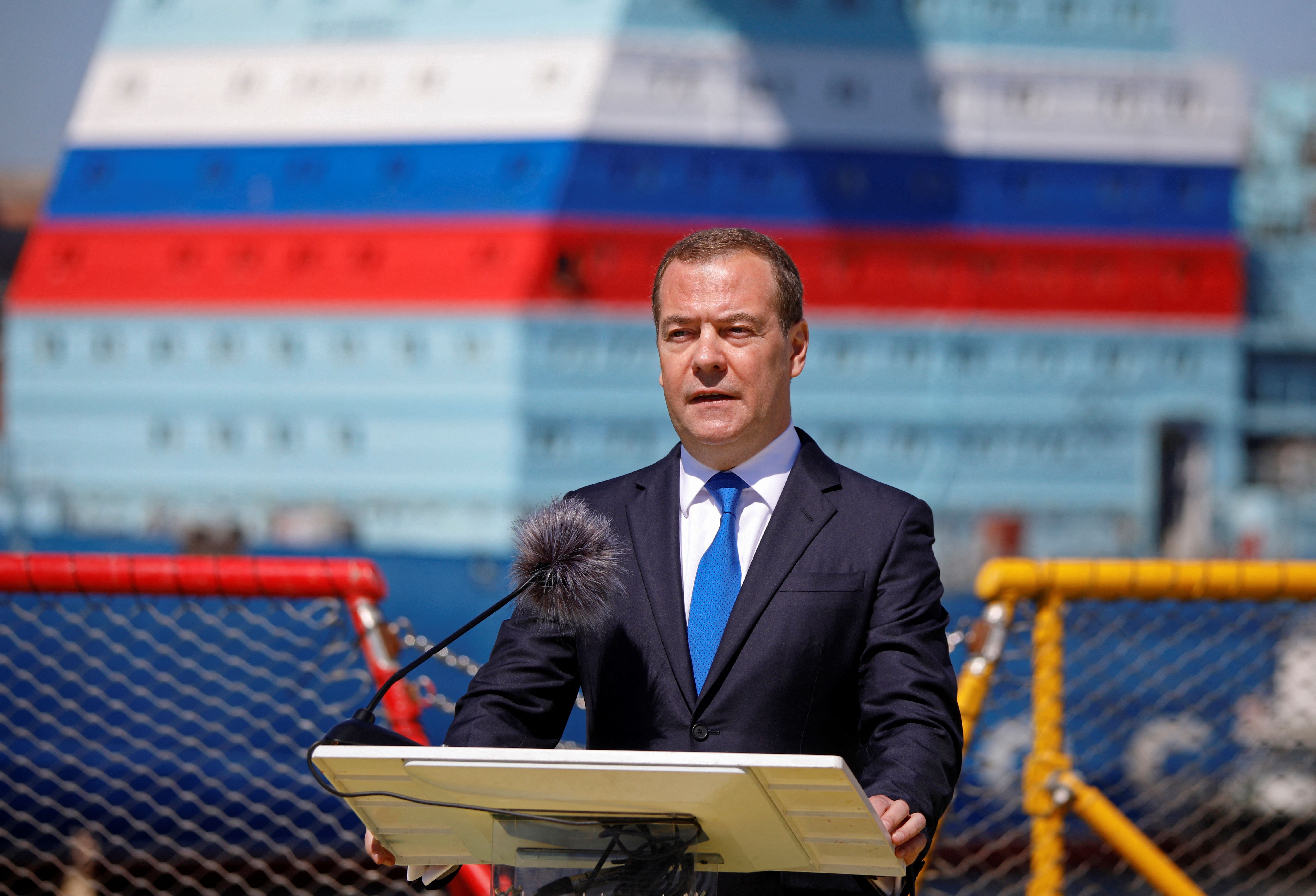 俄羅斯前總統麥維德夫(Dmitry Medvedev)20日表示，如果頓巴斯地區(Donbas)舉行加入俄國的公投，可讓莫斯科幫助保護烏克蘭東部地區的居民。(路透社/達志影像)