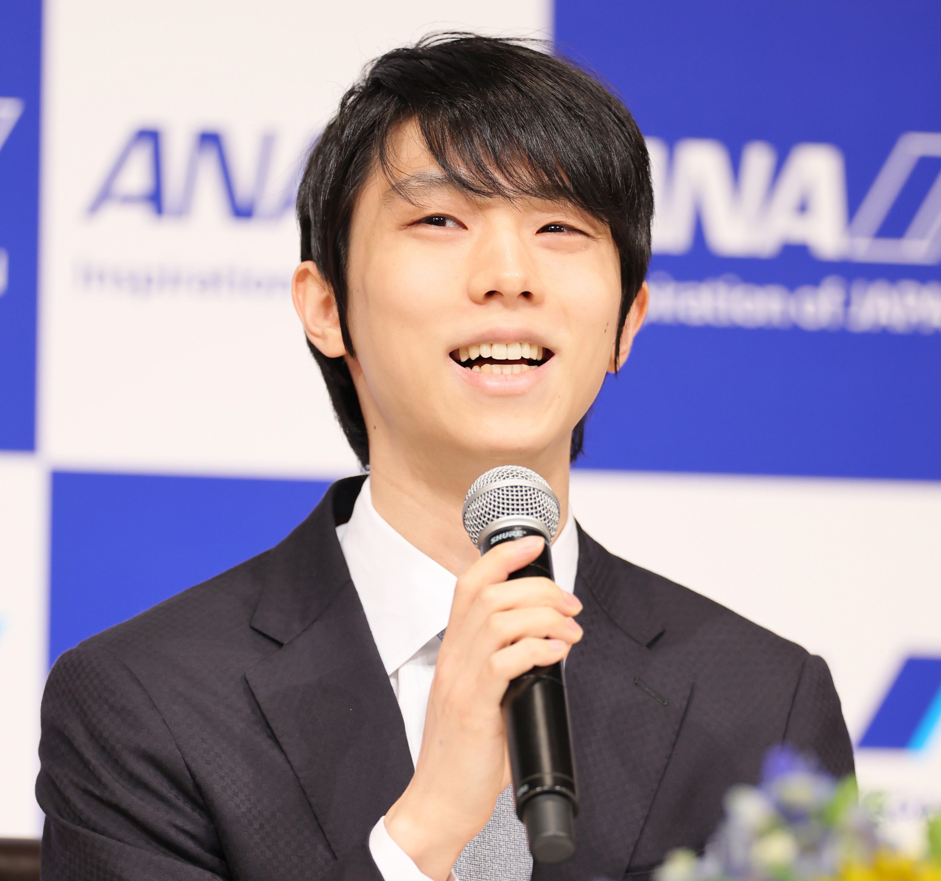 日本男子花式滑冰名將羽生結弦(Yuzuru Hanyu)今天(19日)召開記者會宣布從花式滑冰比賽退役，並將轉入職業表演。(法新社)