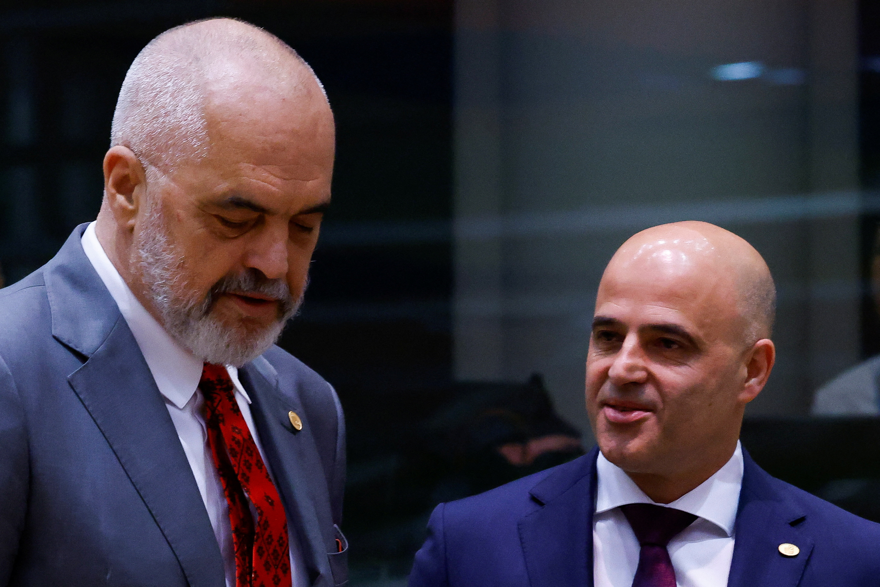 阿爾巴尼亞總理拉瑪(Edi Rama)(左)、北馬其頓總理科瓦切夫斯基(Dimitar Kovacevski) (路透社/達志影像)