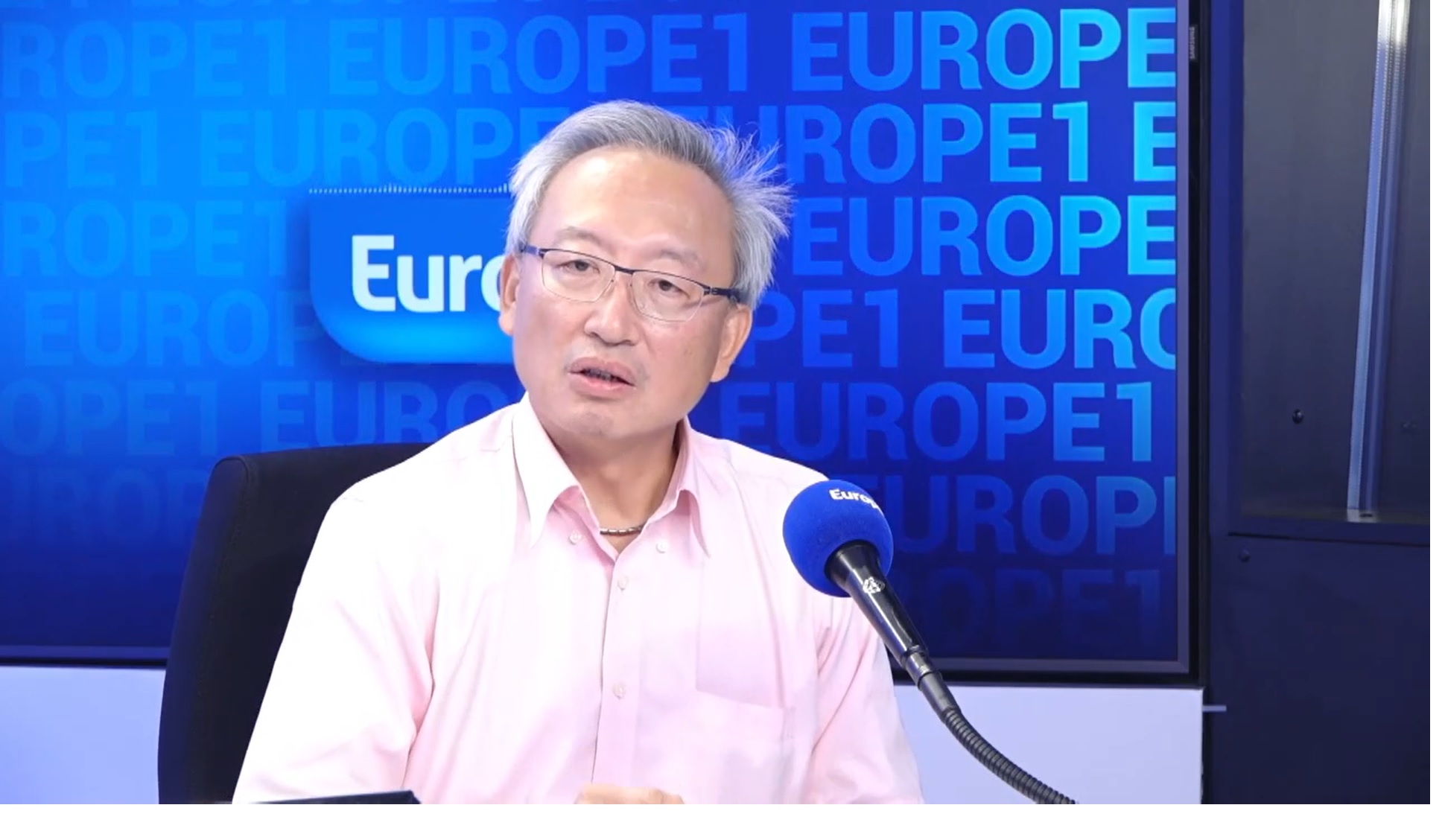 駐法代表吳志中接受歐洲第一電台（Europe 1）專訪，談美眾議院議長裴洛西訪台。 (圖:翻拍畫面)